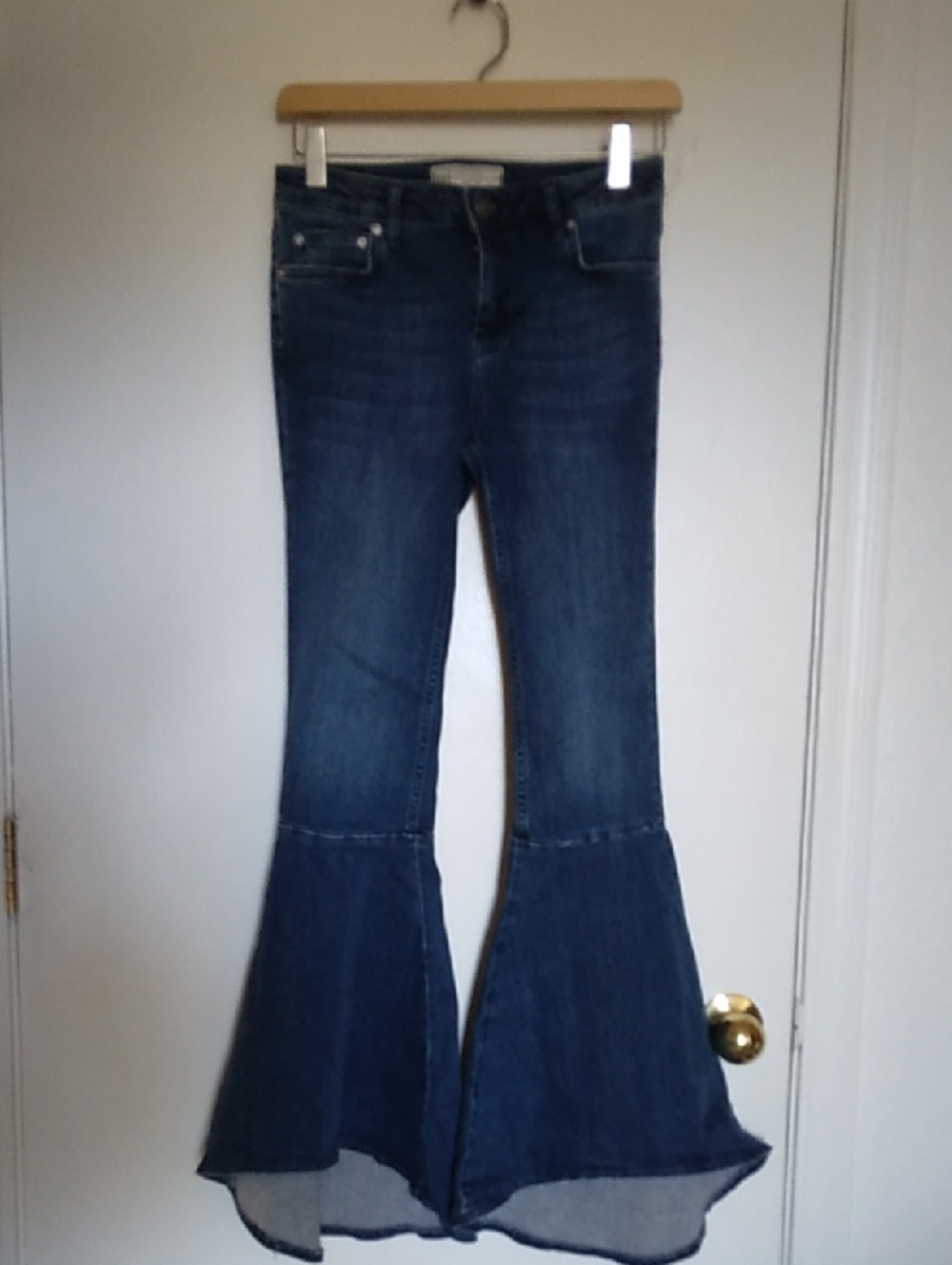 Free PEOPLE Women's Dark Blue Flared Jeans - High Rise Bell Bottom